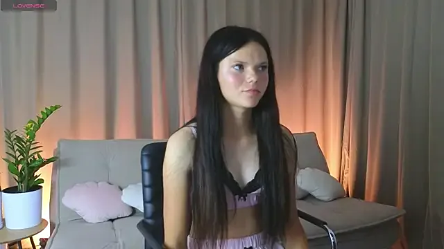 Freechat KikiBlis on StripChat