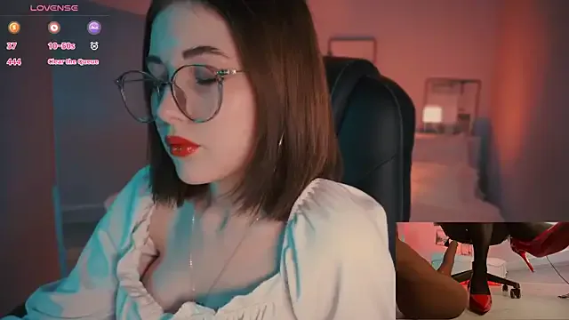 Kimmie_shine on StripChat 