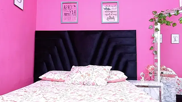 kinkylittlegirll — squirt show