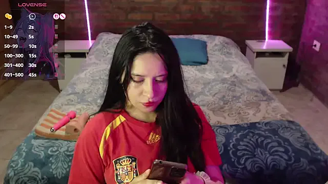 Freechat KityEstrover on StripChat