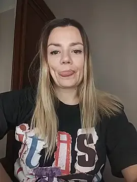 Private KrissSexi on StripChat