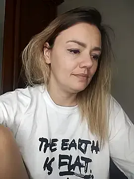 Private KrissSexi on StripChat