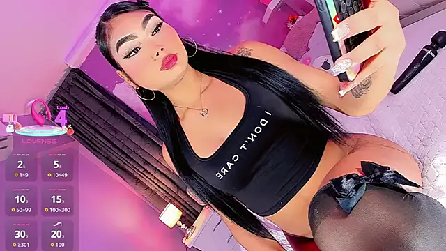 Freechat LanaOrtiiz on StripChat