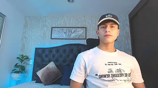 Freechat Lander_Cruz on StripChat