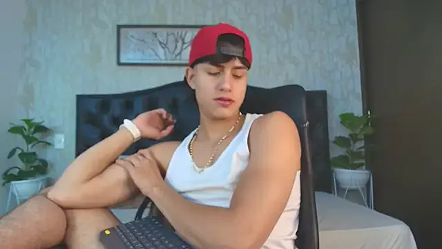 Freechat Lander_Cruz on StripChat