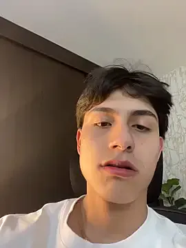 Freechat Lander_Cruz on StripChat