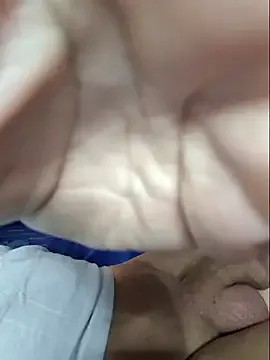 Freechat LaRosaDelDeserto on StripChat