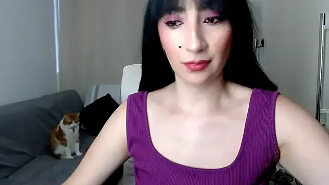 Freechat Laura-pervert on StripChat