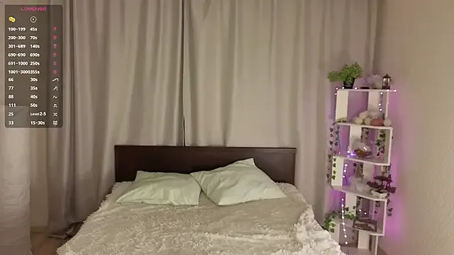 Freechat LaveraMeling on StripChat