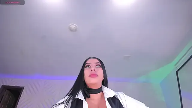 Offline LeahLombardi_ on StripChat