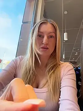 Freechat legsLONG on StripChat