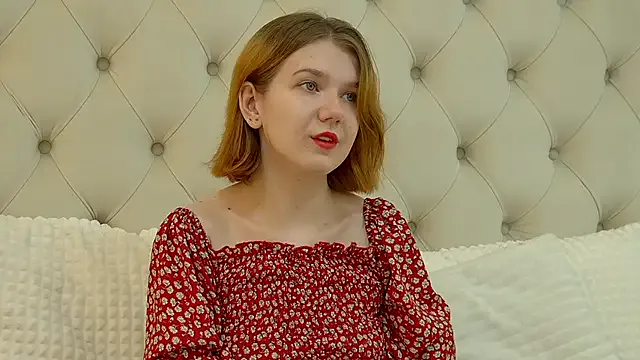 LessySmith on StripChat 