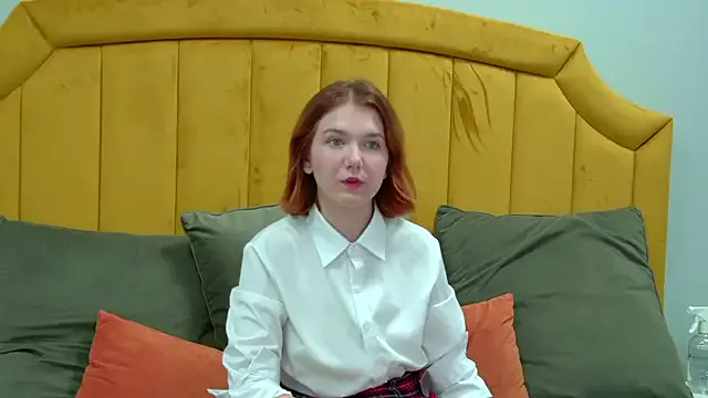 LessySmith on StripChat 