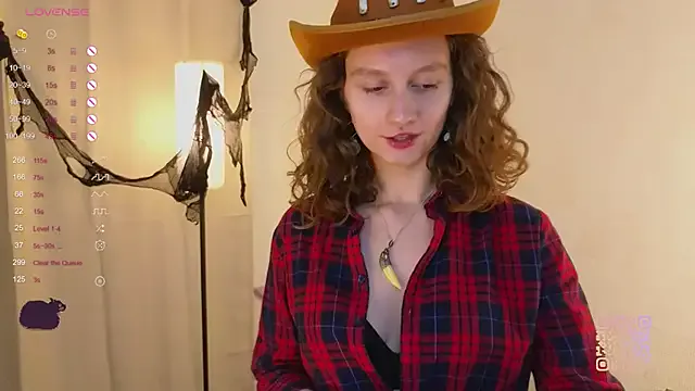 Leya_Curly — Three air kisses from ur madame