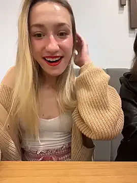 StripChat Lia__Love is Freechat Lia__Love — Kiss my pussy with buzz