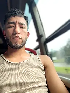 Freechat liam_bronw on StripChat