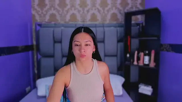 Lila_Pinky on StripChat 