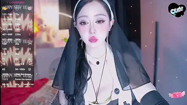 Lily0709 on StripChat