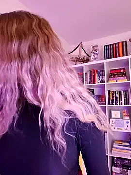 StripChat LilyOrion is Freechat LilyOrion — Topless 22 Minutes