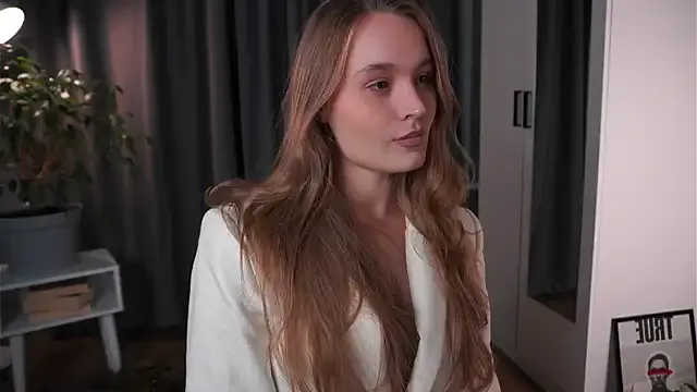 Freechat lisa_schiele on StripChat