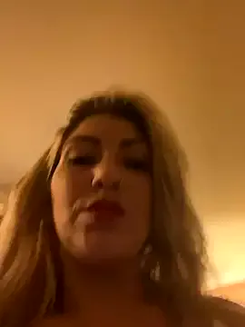 LittleMissEeve on StripChat 