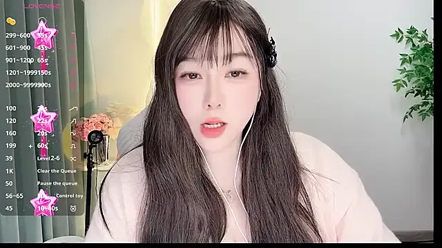 Freechat Liz-nn on StripChat