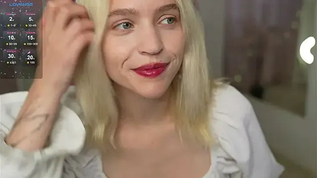 Freechat lolly_pie on StripChat