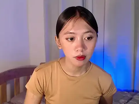 lovely_kiannaHugecock