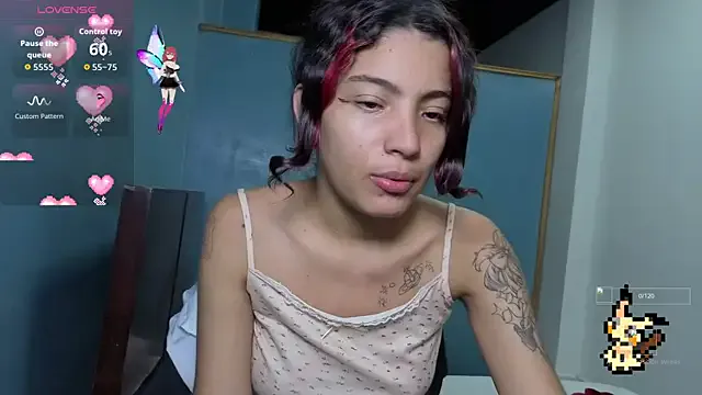 StripChat Lovelyamyy is Freechat Lovelyamyy — MASSAGE FEETS  + PANTYHORSE OFF