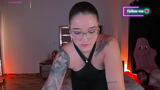 lunaarose — Striptease sensual 