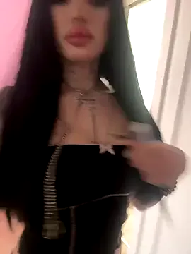 Freechat madelinexx on StripChat