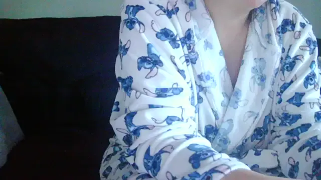 Group magical_mia on StripChat