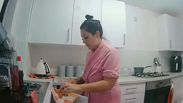 Group magical_mia on StripChat