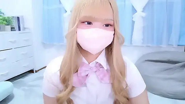 Group MAIKA_pyon on StripChat