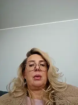 Freechat MariaRichi_ on StripChat