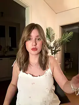 Offline MaribelRiver on StripChat