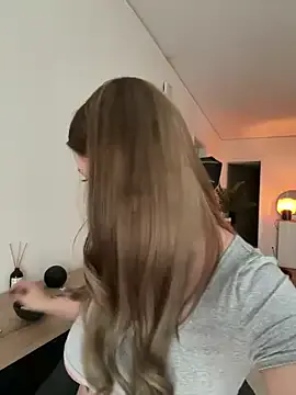 Offline MaribelRiver on StripChat