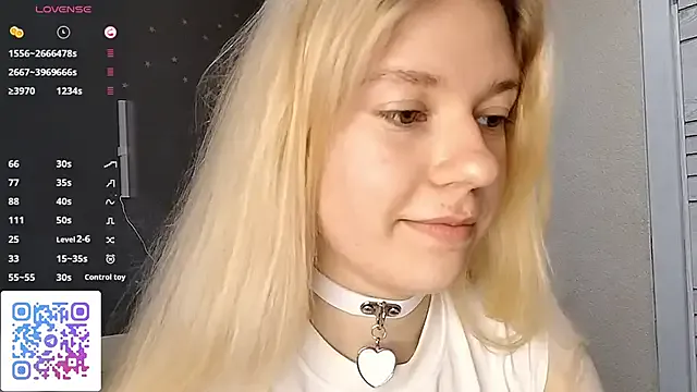 Freechat MaryjaneSpider on StripChat