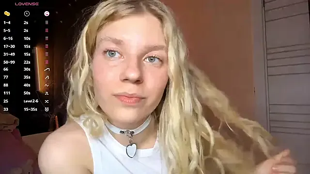 Freechat MaryjaneSpider on StripChat