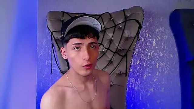 MateoMitchell — smoke a cigarette whole body naked