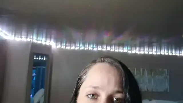 Freechat mavismable on StripChat