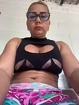 Freechat maymercy on StripChat