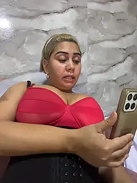 Freechat maymercy on StripChat