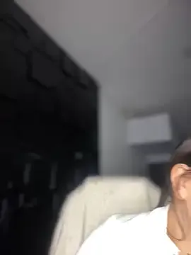 Freechat Megaan__More on StripChat