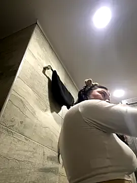 Freechat Megaan__More on StripChat