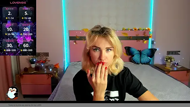 Freechat MeryMidnight on StripChat