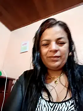 Freechat Mia-Glow on StripChat