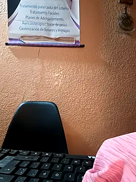 Freechat Mia-Glow on StripChat