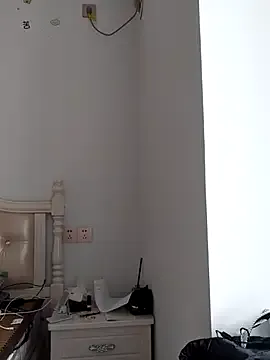 Offline Mile-m on StripChat