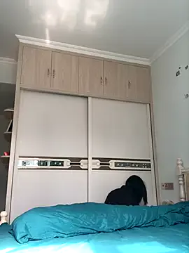 Offline Mile-m on StripChat